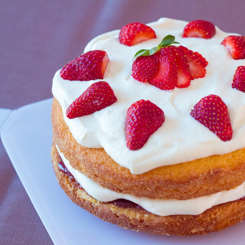Victoria Sponge, Whole